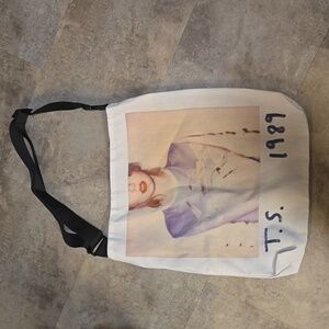 Official Taylor Swift T.S. 1989 tote